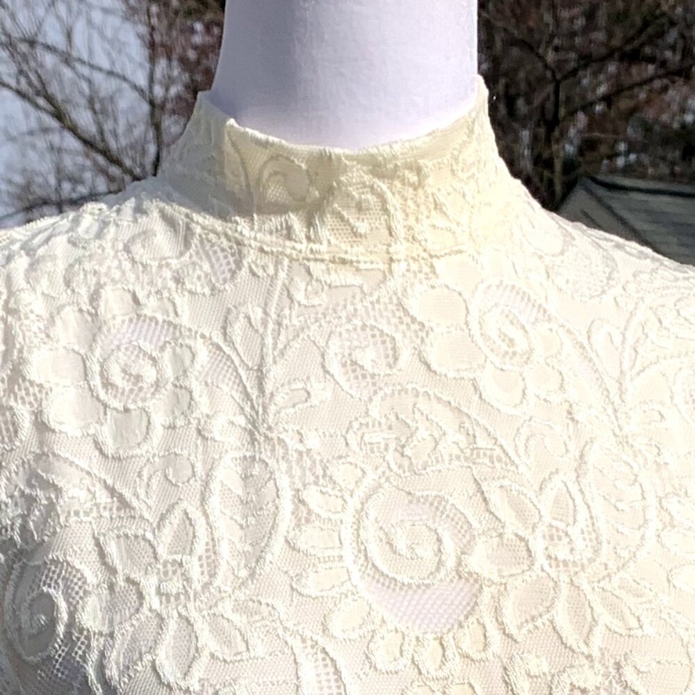 Vintage Victorian Boho Beautiful Top - Picture 4 of 16